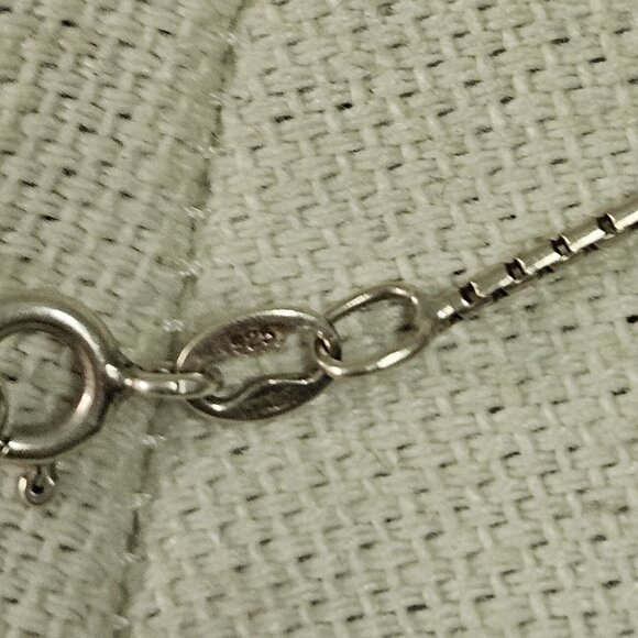Zuni Vintage Blue Jay Bird Mother of Pearl Pendant Sterling Silver Necklace - Picture 4 of 4